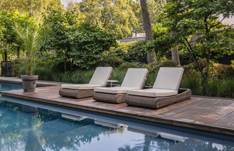Lees meer over het artikel Ligbedden voor tuin en terras – luxe ligbedden voor buiten